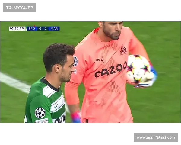 卡瓦尔两黄变一红,尤文图斯十人应战陷入绝境